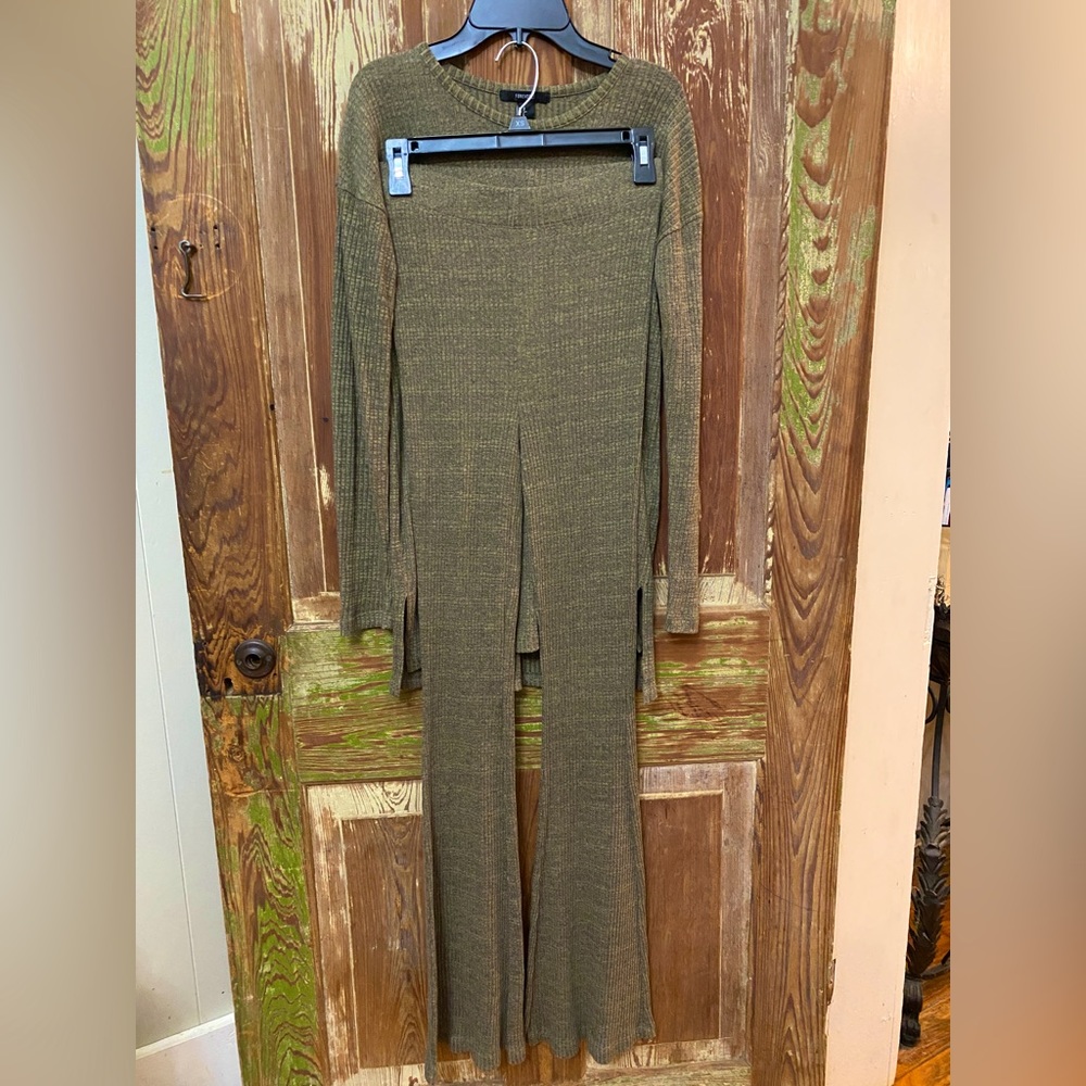 Army Green Forever 21 Long Sleeve Flare Leg Legging Set